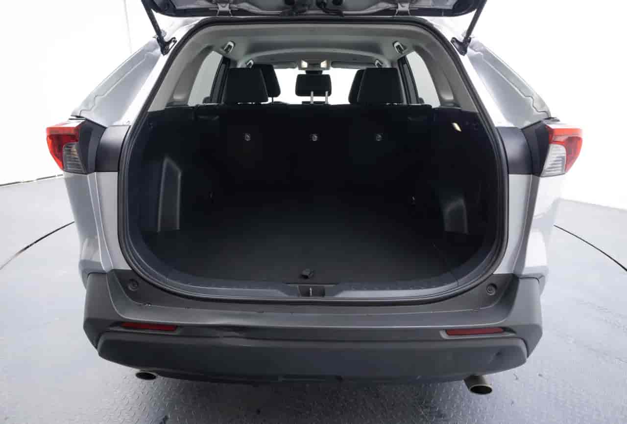 TOYOTA RAV4 - 7