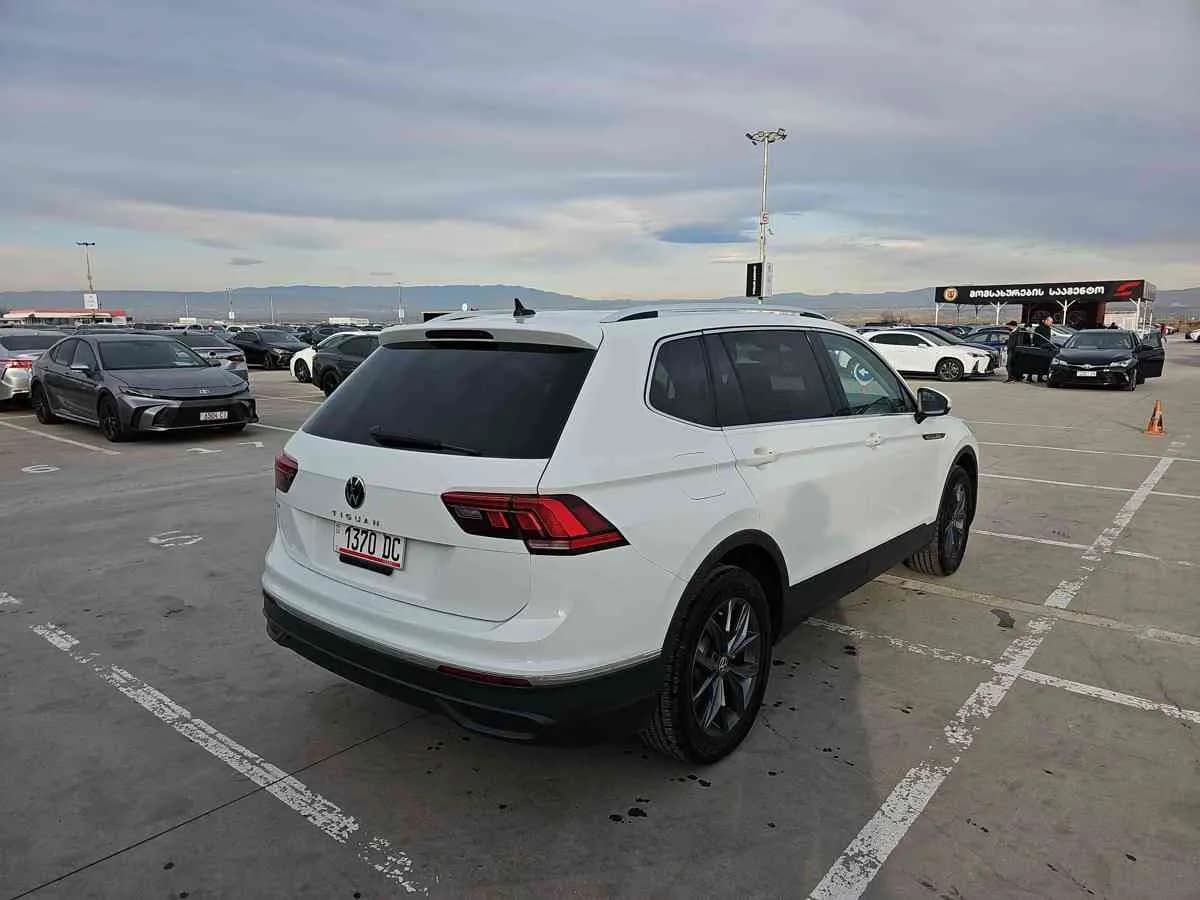 VOLKSWAGEN Tiguan - 7