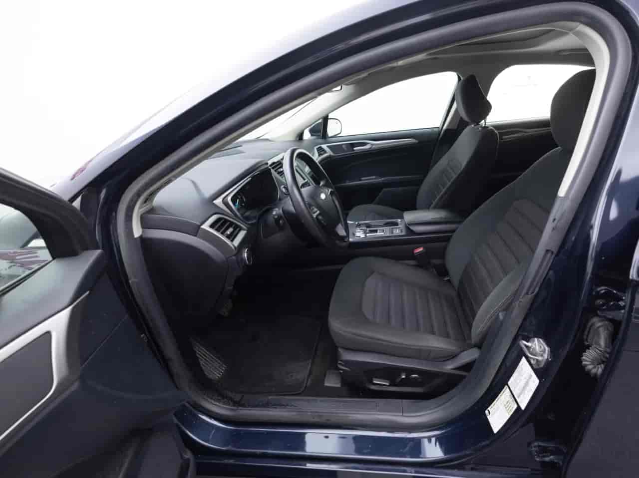 FORD Fusion - 10
