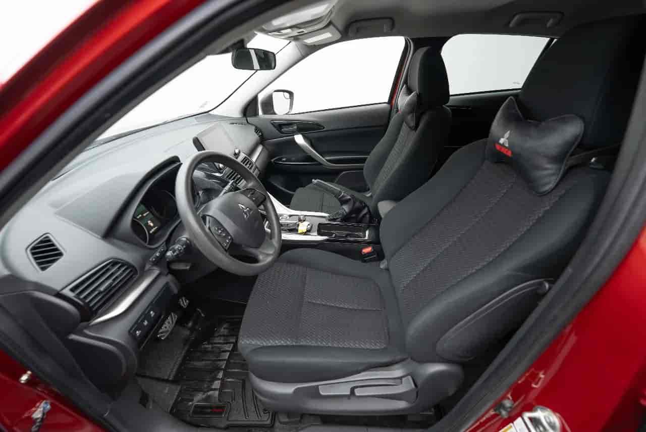 MITSUBISHI Eclipse Cross - 10