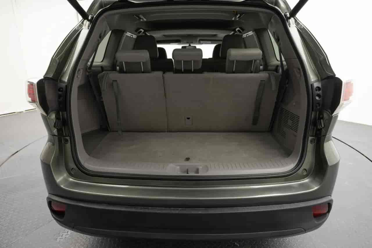 TOYOTA Highlander - 7