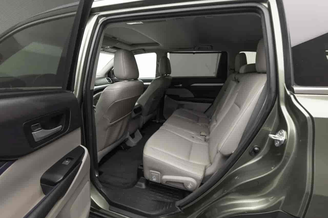 TOYOTA Highlander - 8