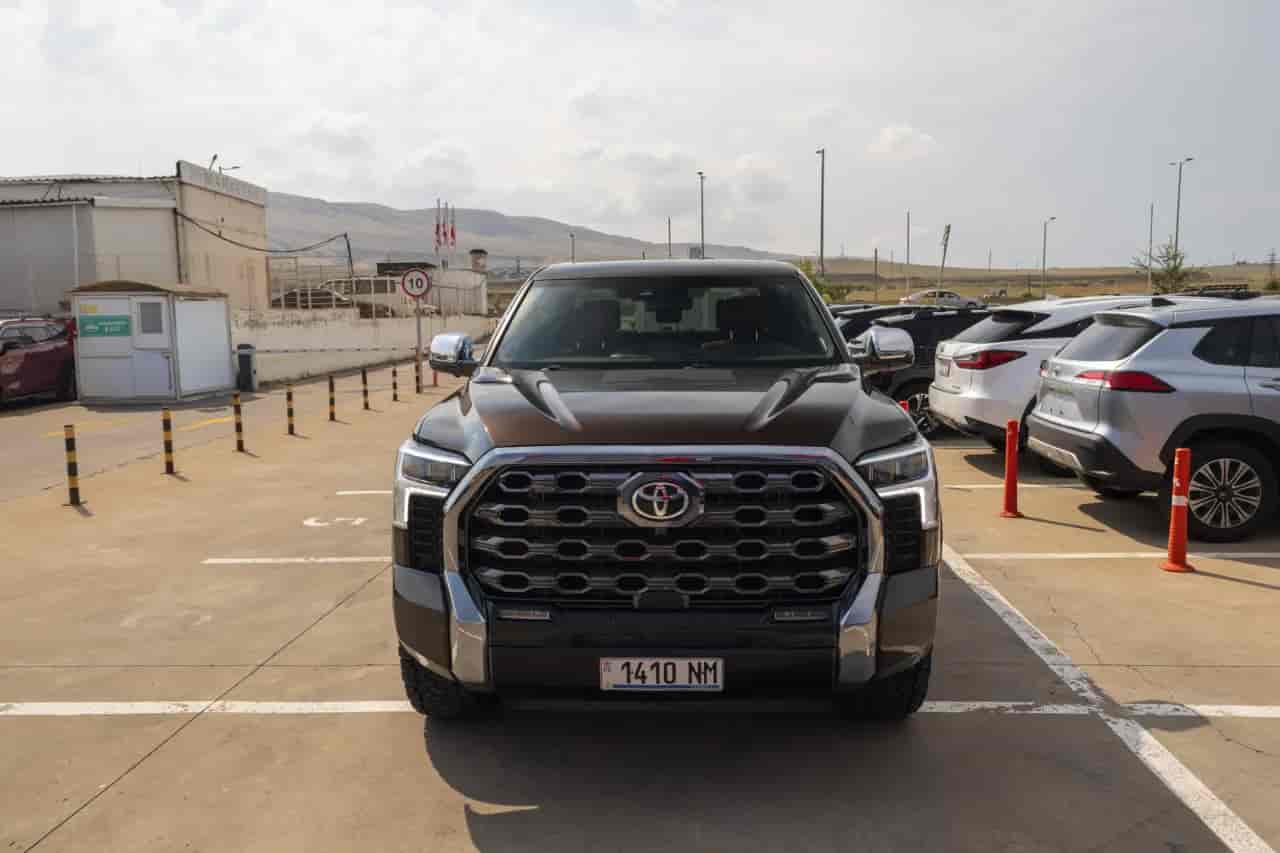 TOYOTA Tundra - 2