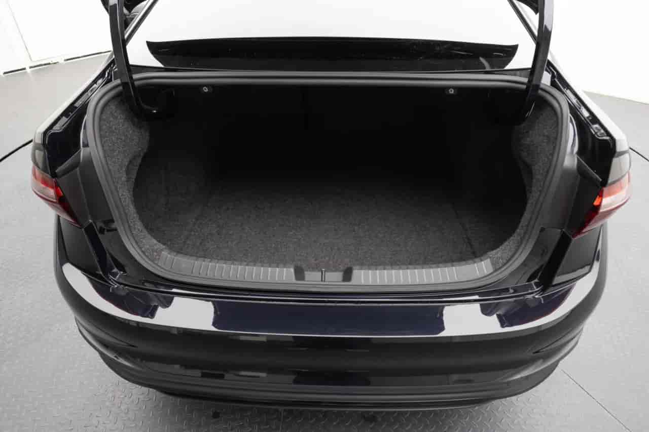 VOLKSWAGEN Jetta - 7