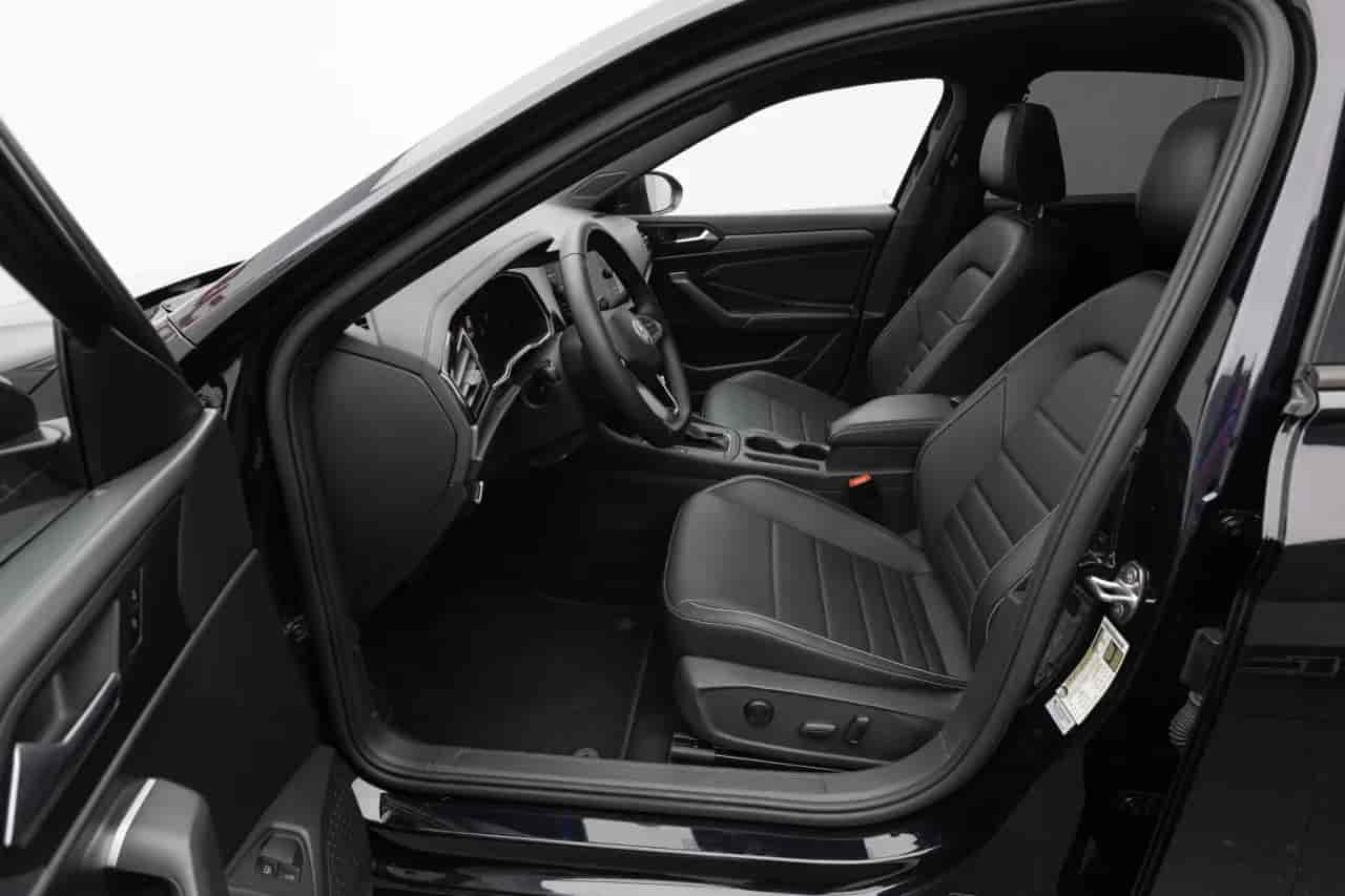 VOLKSWAGEN Jetta - 10