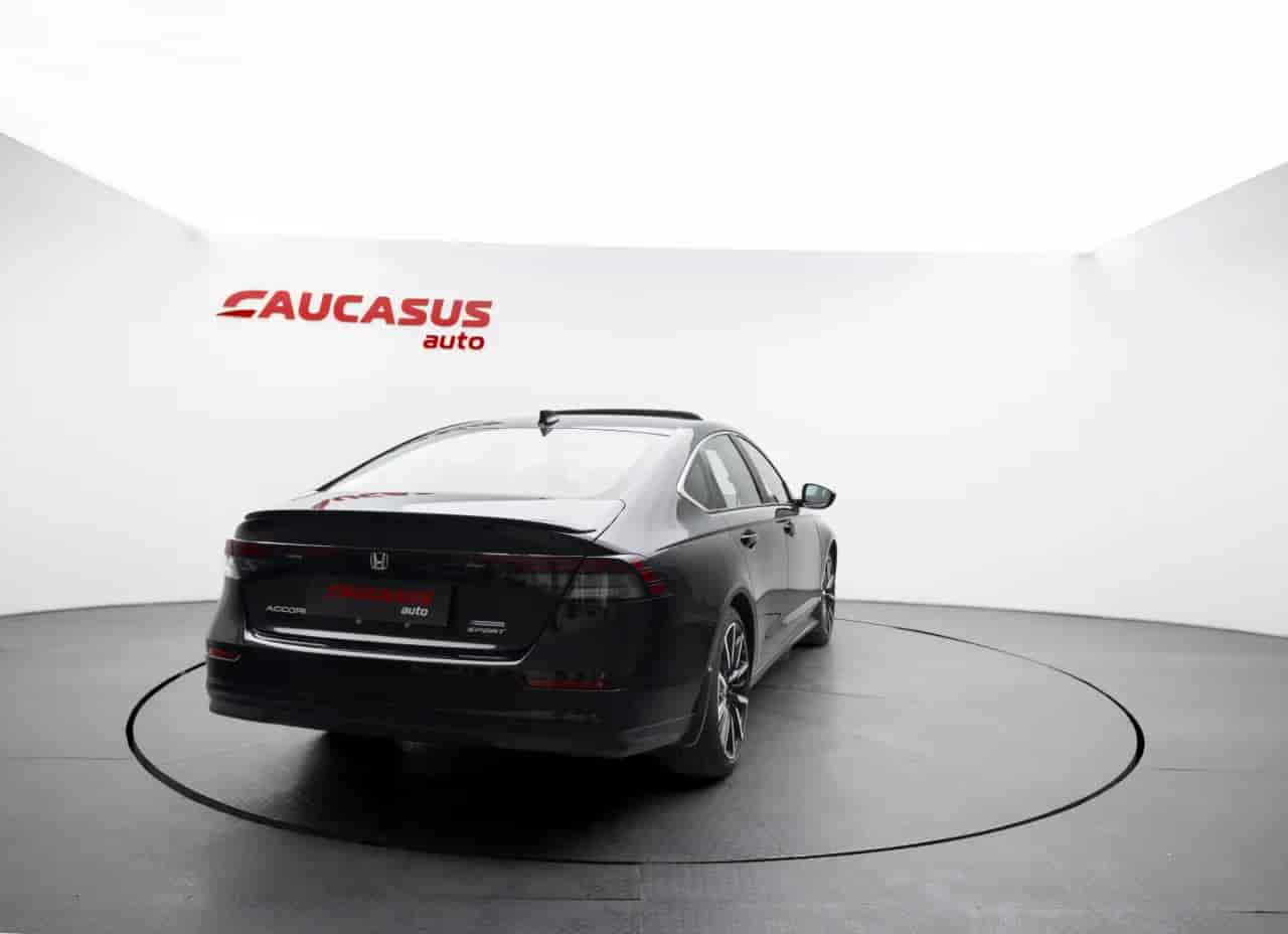 HONDA Accord - 4