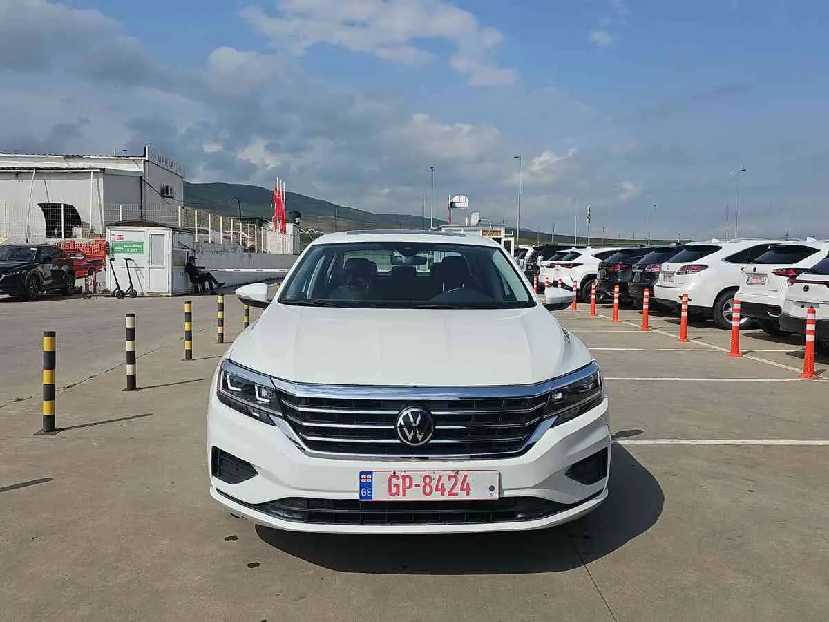 VOLKSWAGEN Passat - 2