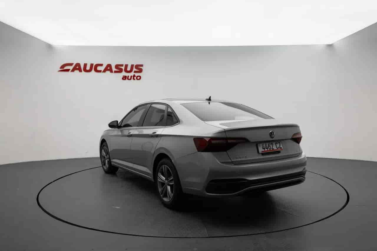 VOLKSWAGEN Jetta - 6
