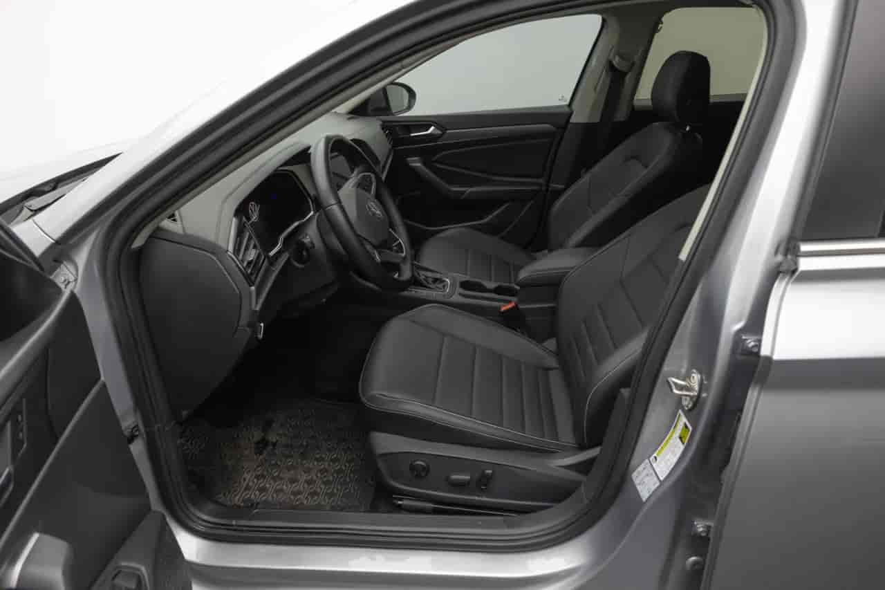 VOLKSWAGEN Jetta - 10