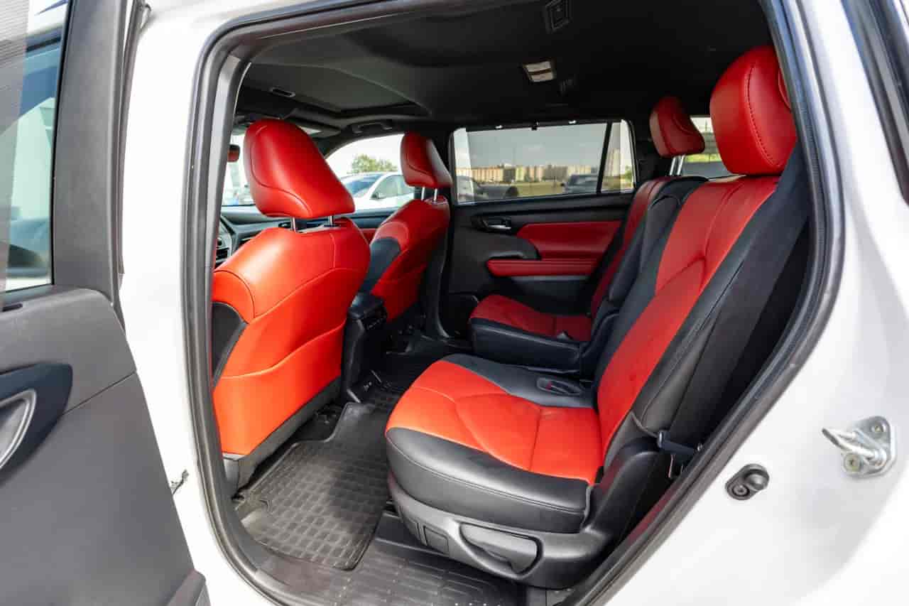 TOYOTA Highlander - 8