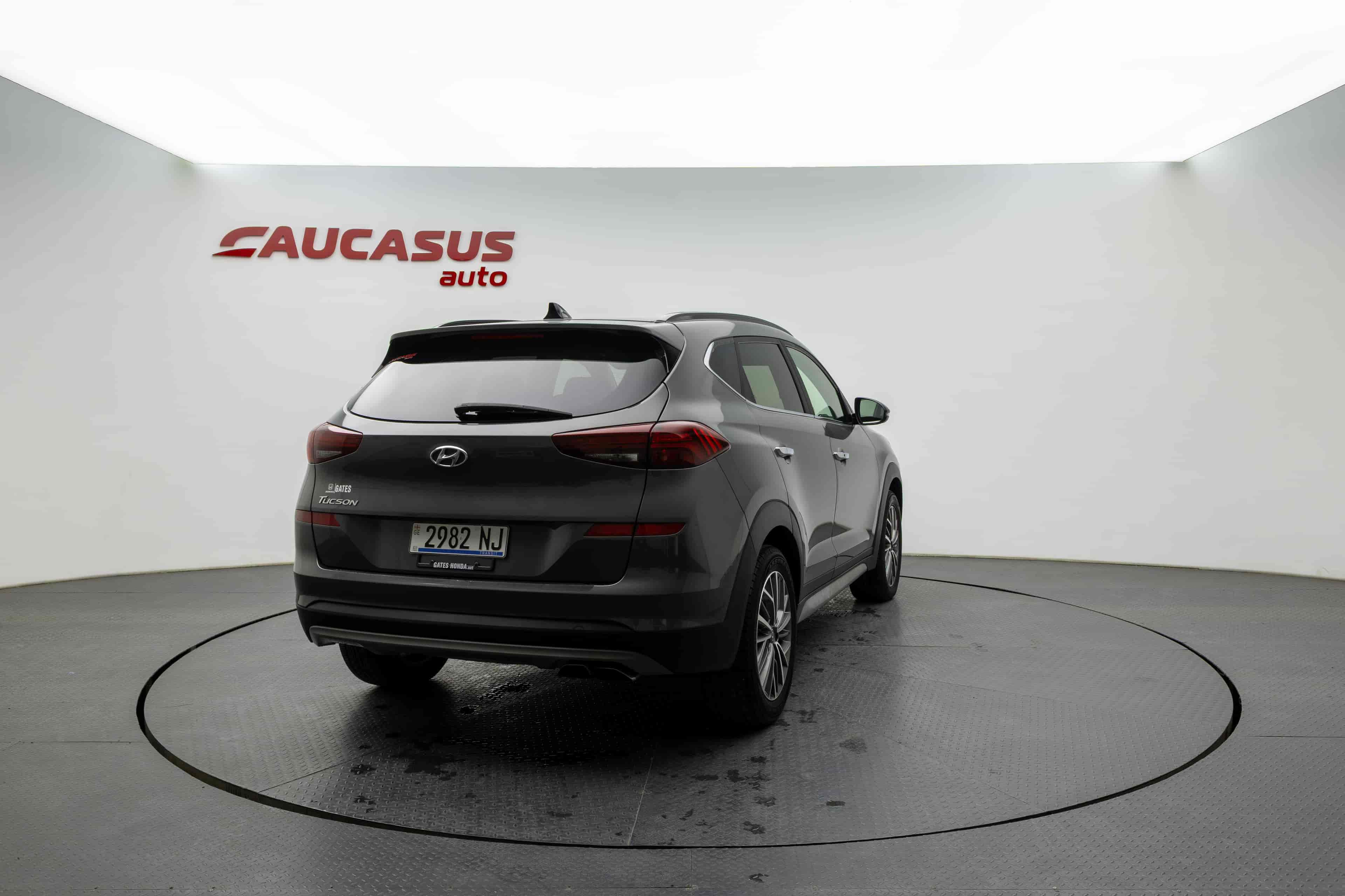 HYUNDAI Tucson - 4