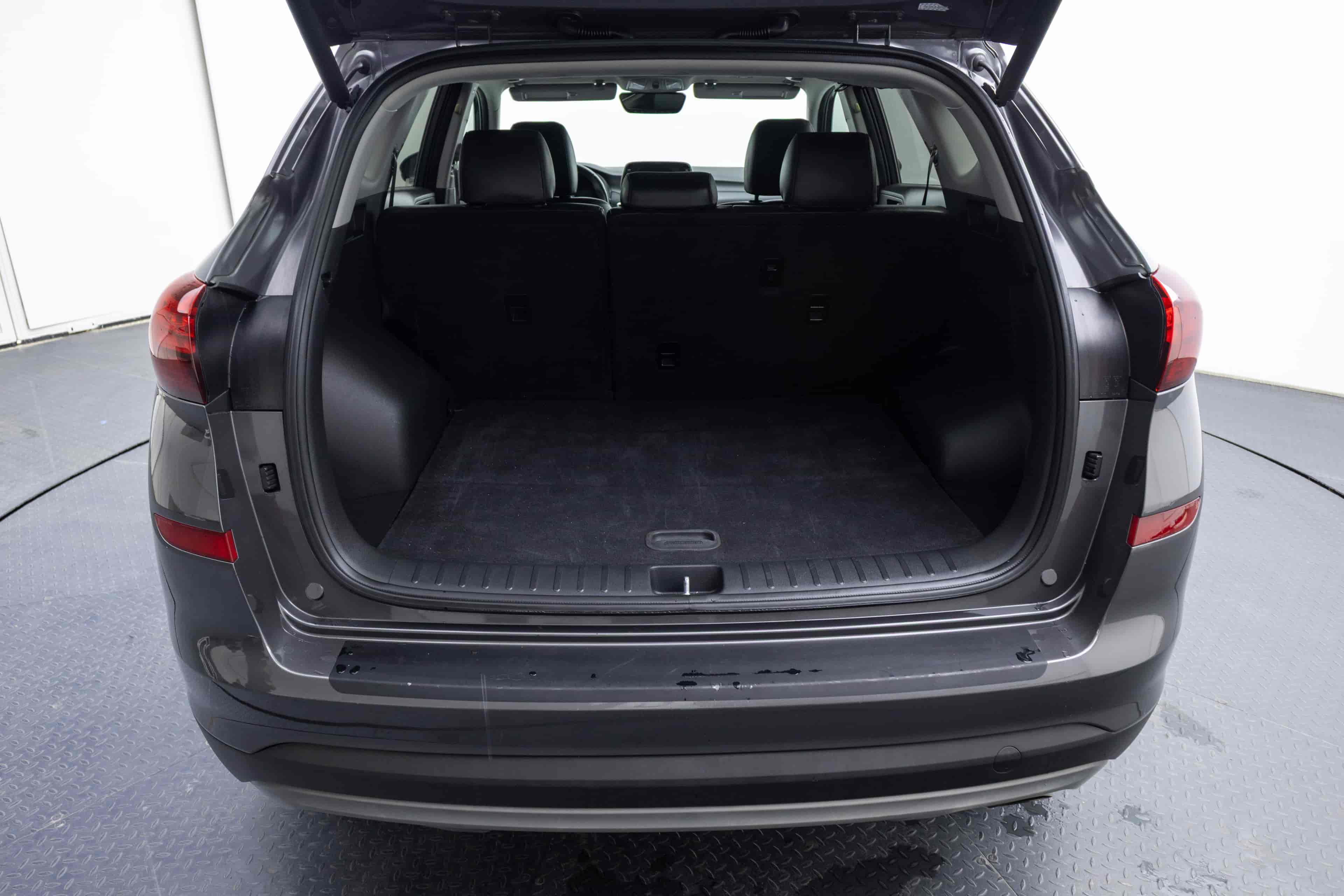 HYUNDAI Tucson - 7