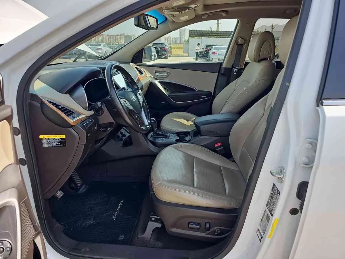 HYUNDAI Santa Fe Sport - 9