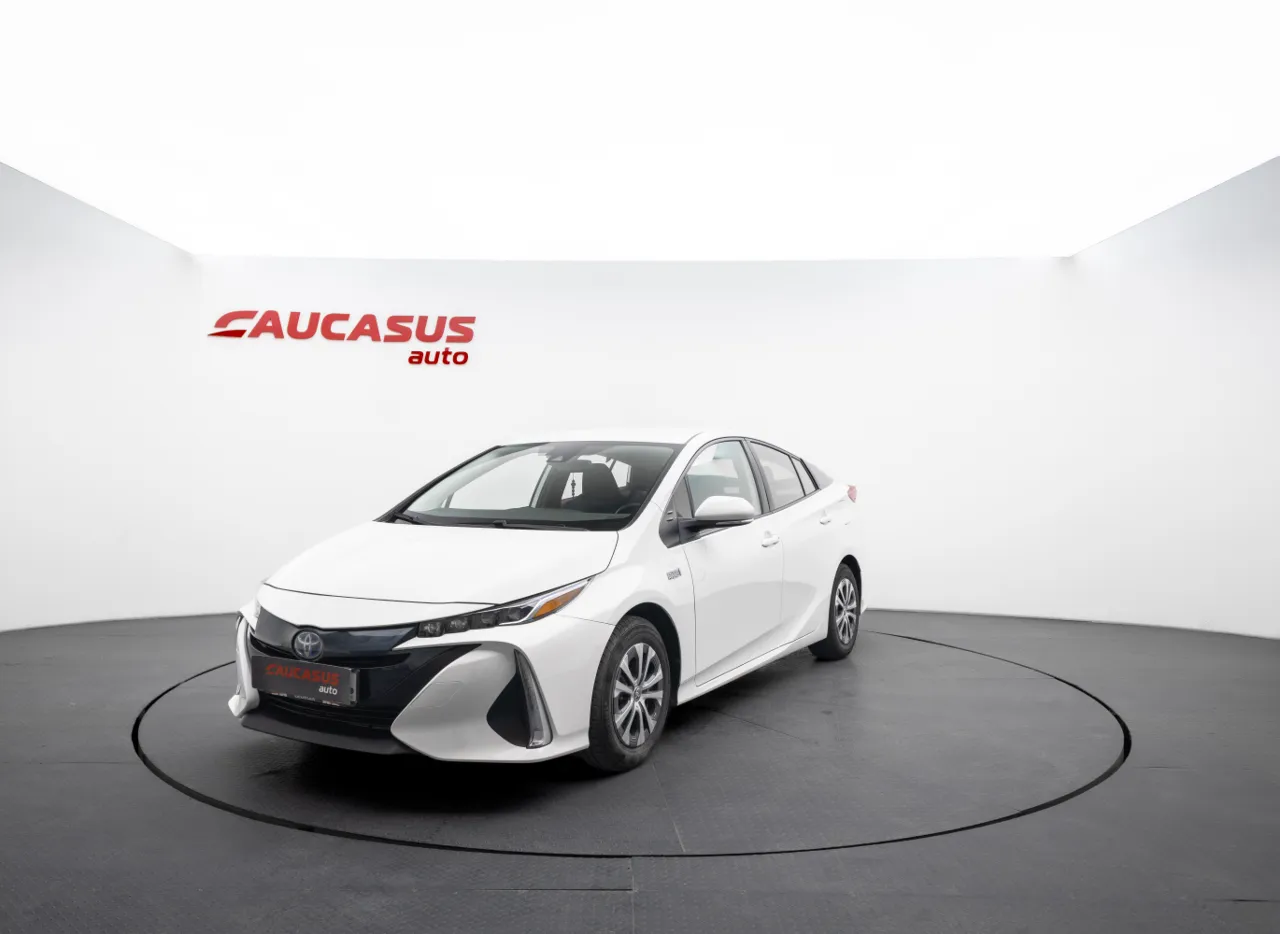 2021 TOYOTA Prius