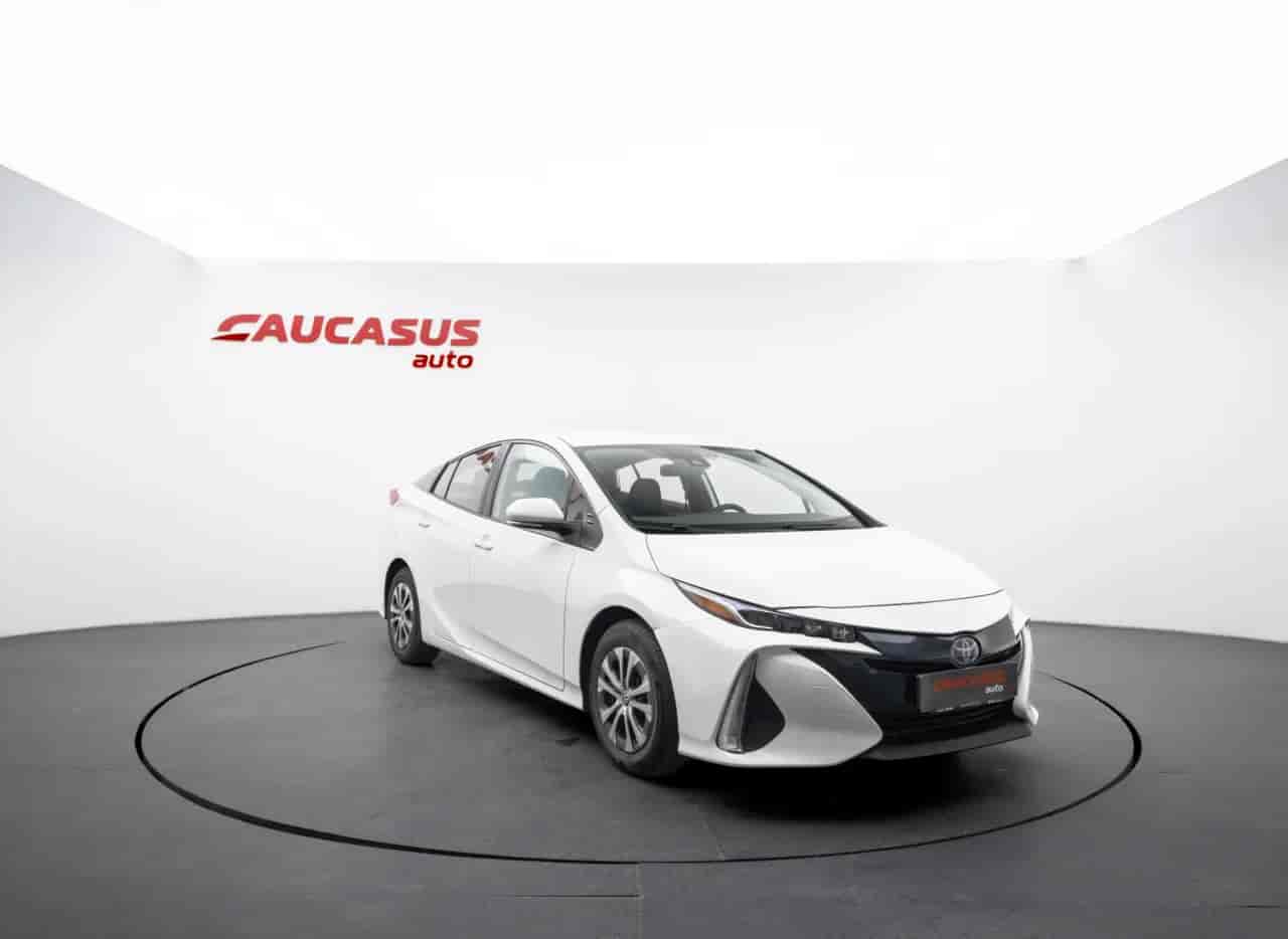 TOYOTA Prius - 3