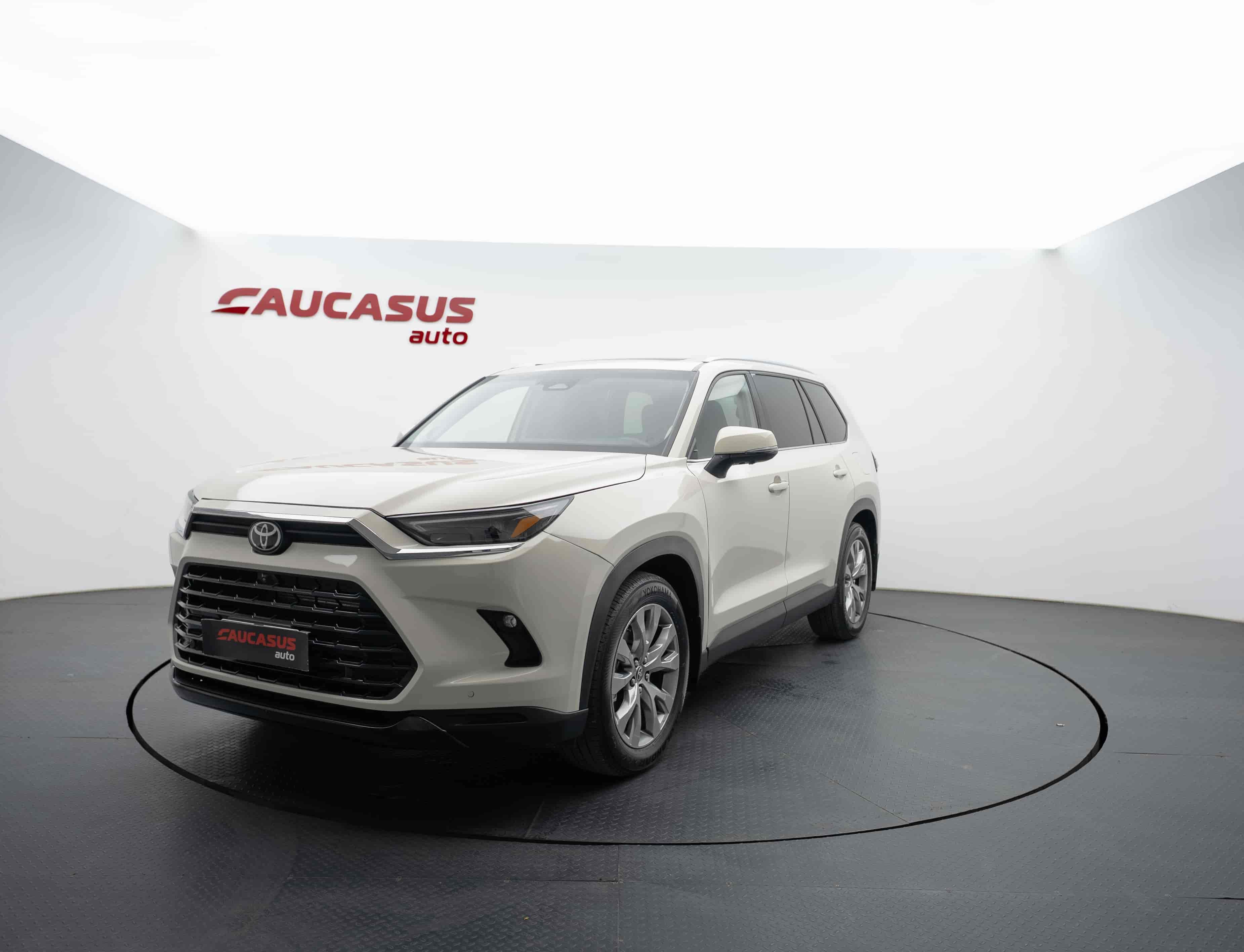 TOYOTA Grand Highlander - 1
