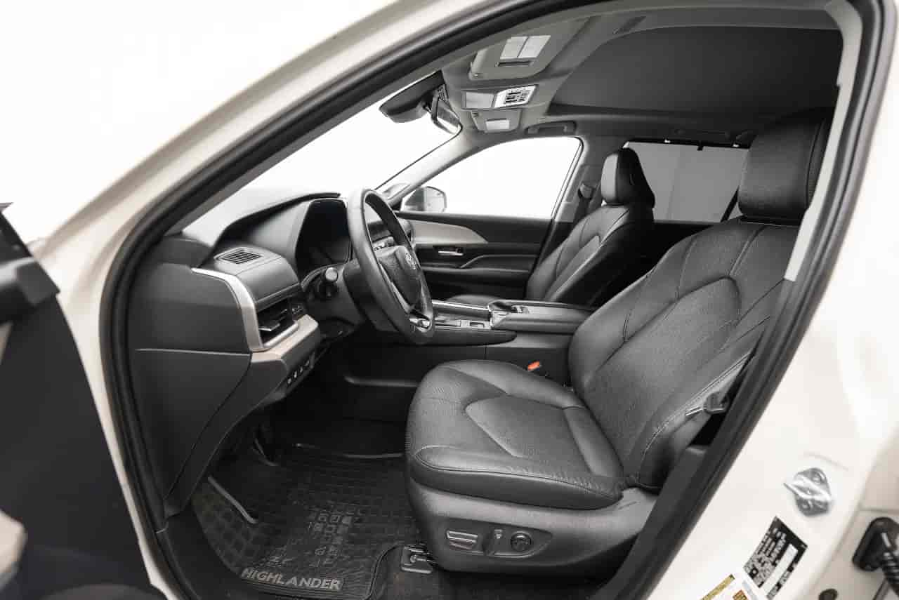 TOYOTA Grand Highlander - 10