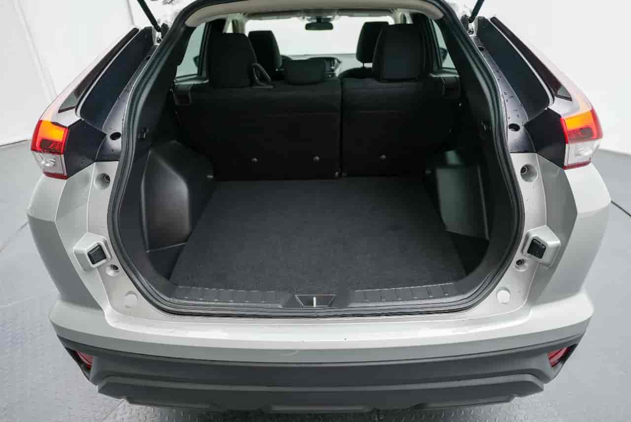 MITSUBISHI Eclipse Cross - 7