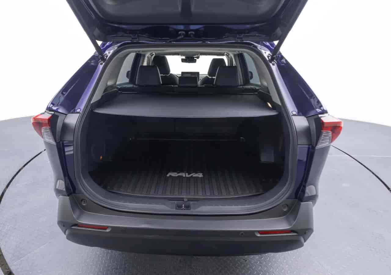 TOYOTA RAV4 - 7