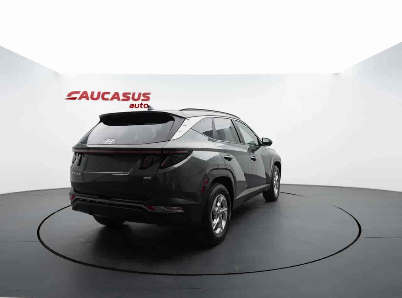 HYUNDAI Tucson - 4