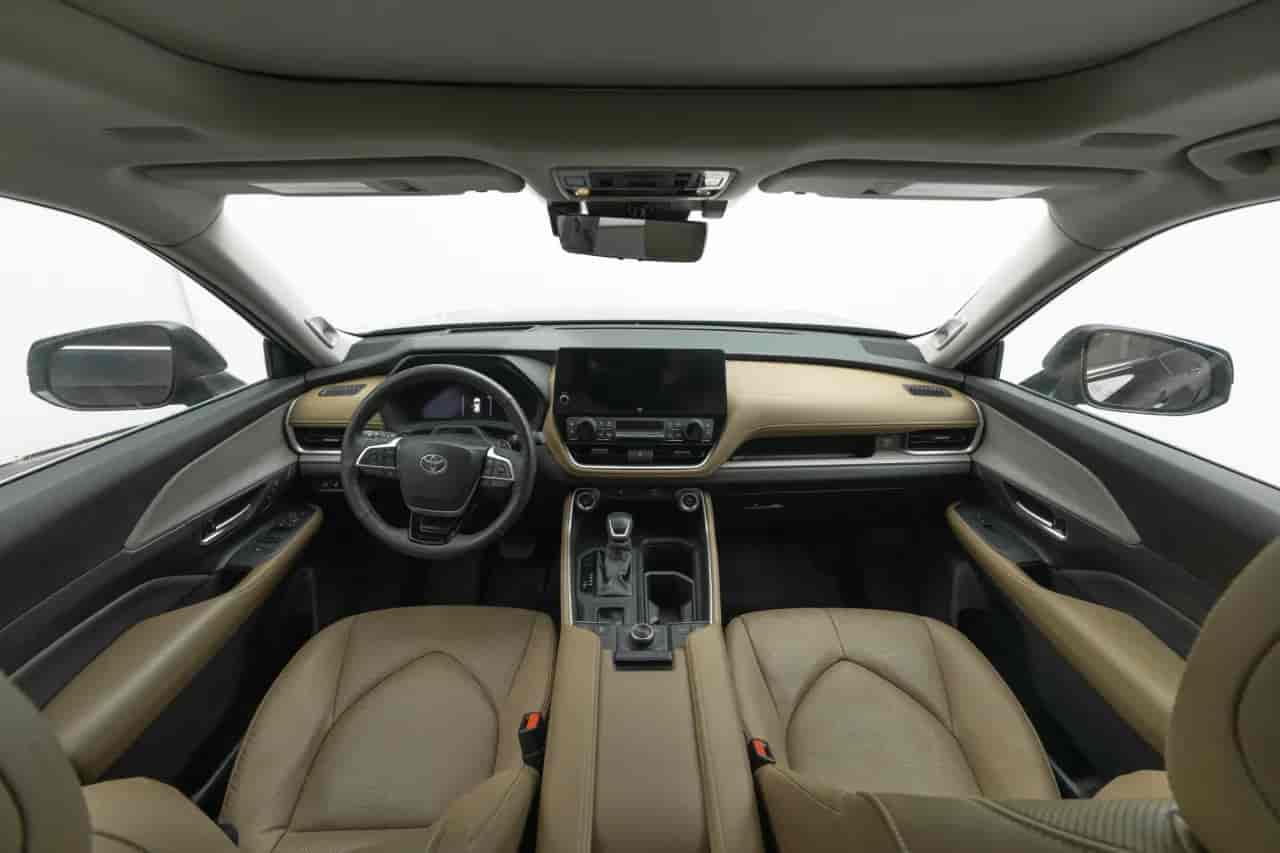 TOYOTA Grand Highlander - 9