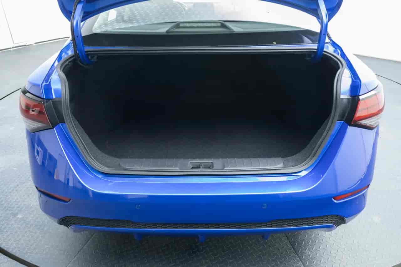NISSAN Sentra - 7