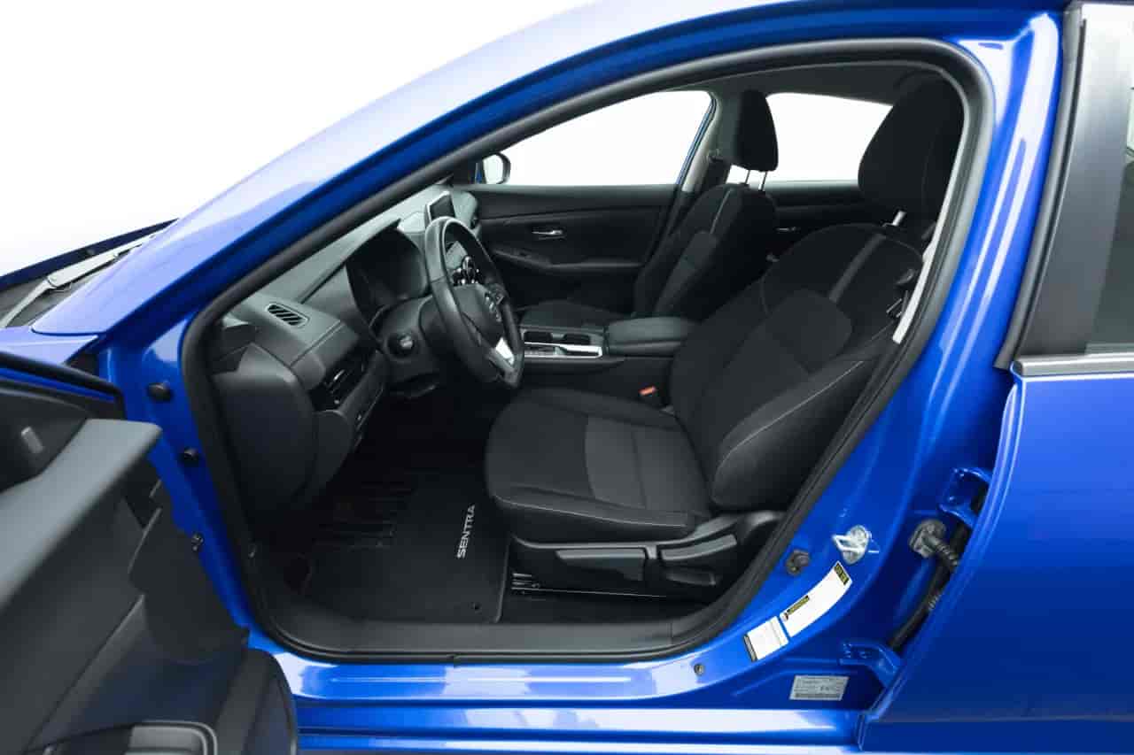 NISSAN Sentra - 10