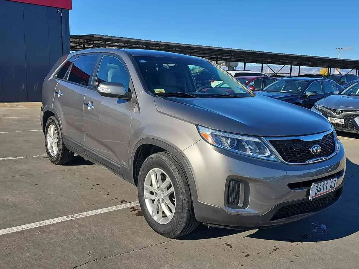 KIA Sorento - 3