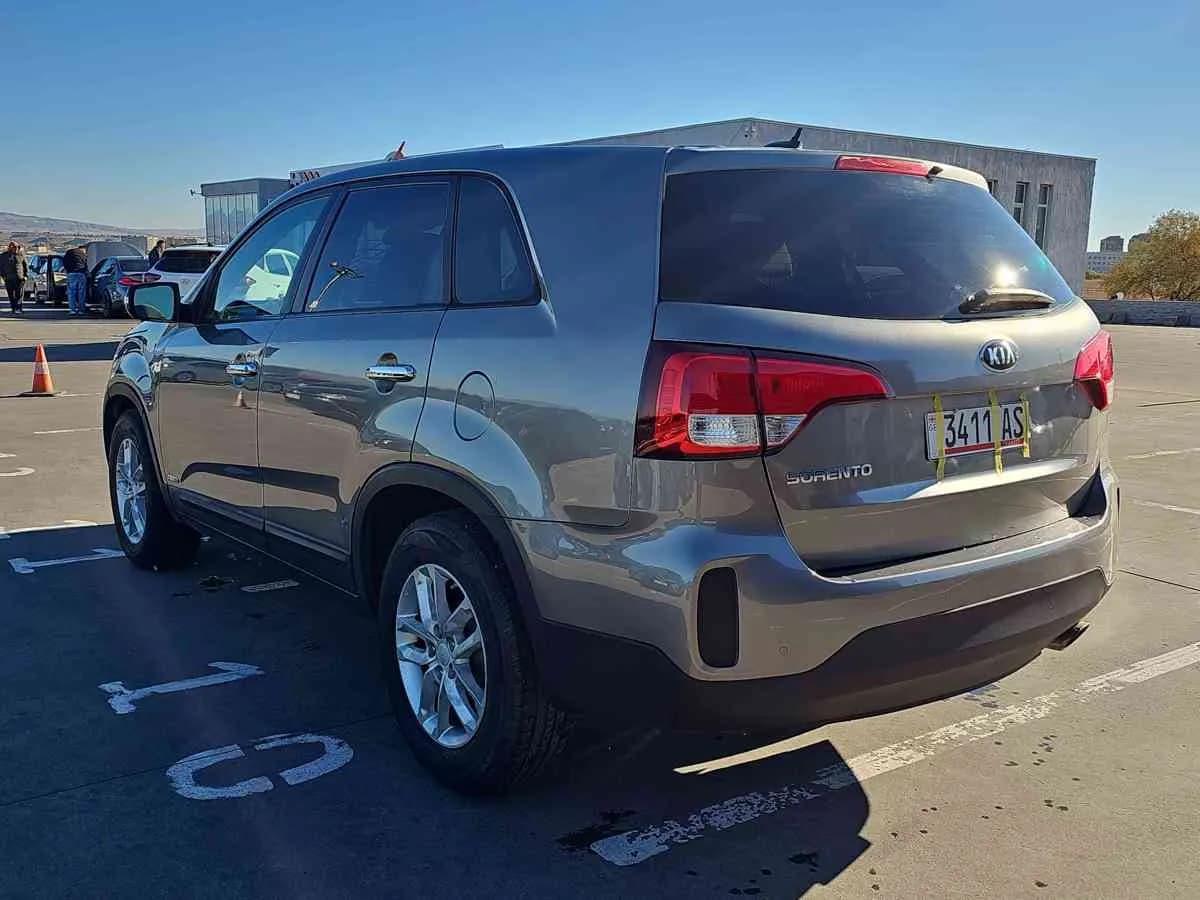KIA Sorento - 6