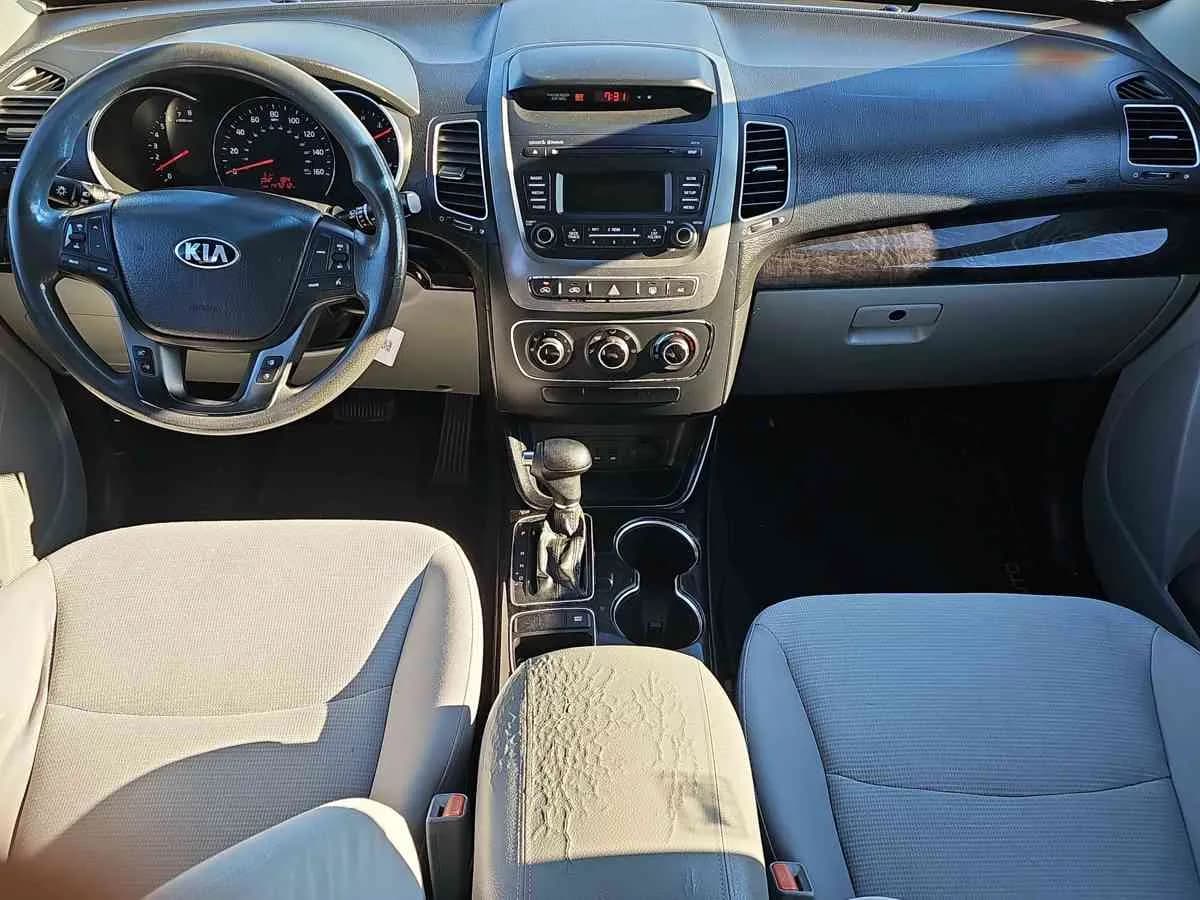 KIA Sorento - 8