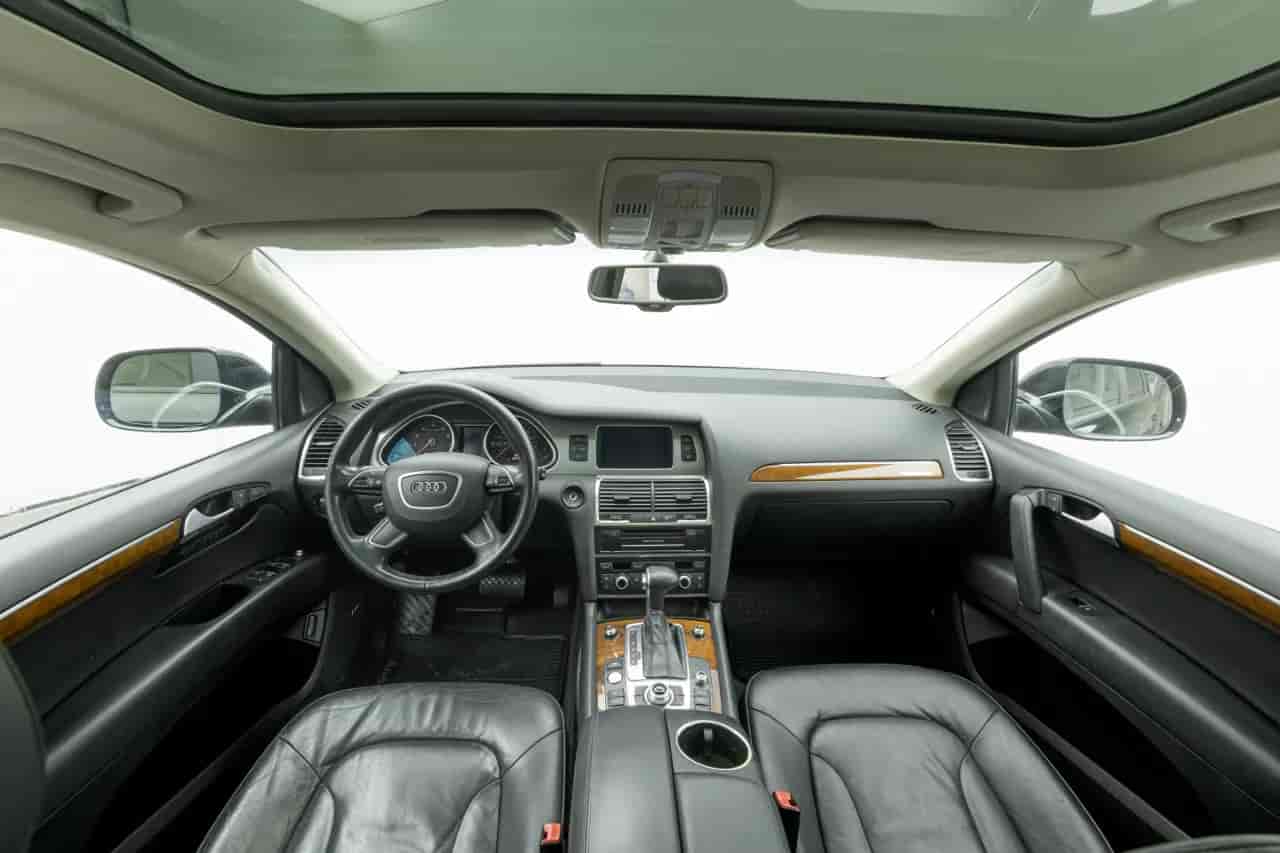 AUDI Q7 - 9