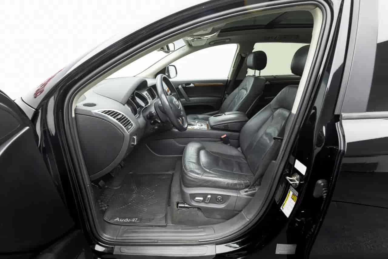 AUDI Q7 - 10