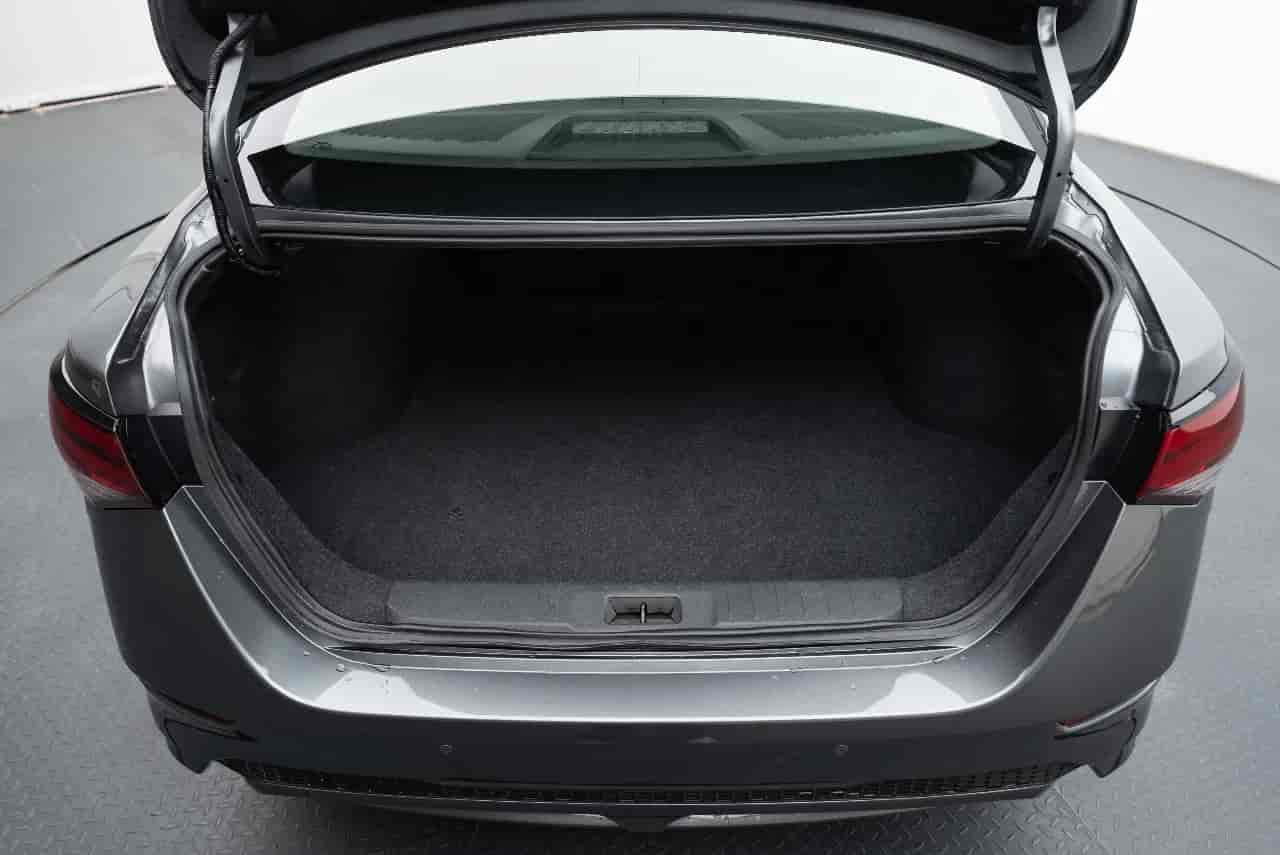 NISSAN Sentra - 7