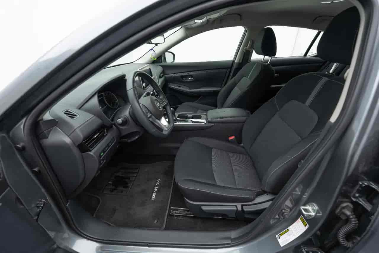 NISSAN Sentra - 10