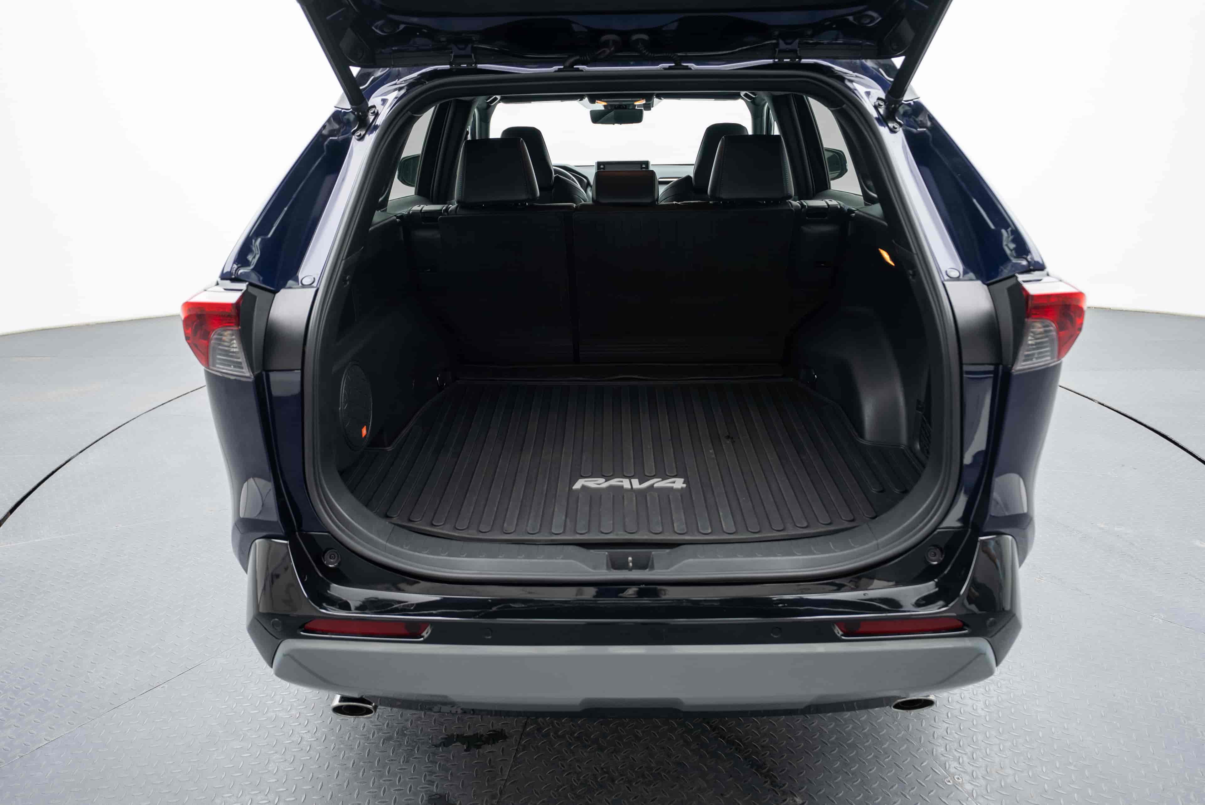 TOYOTA RAV4 - 7