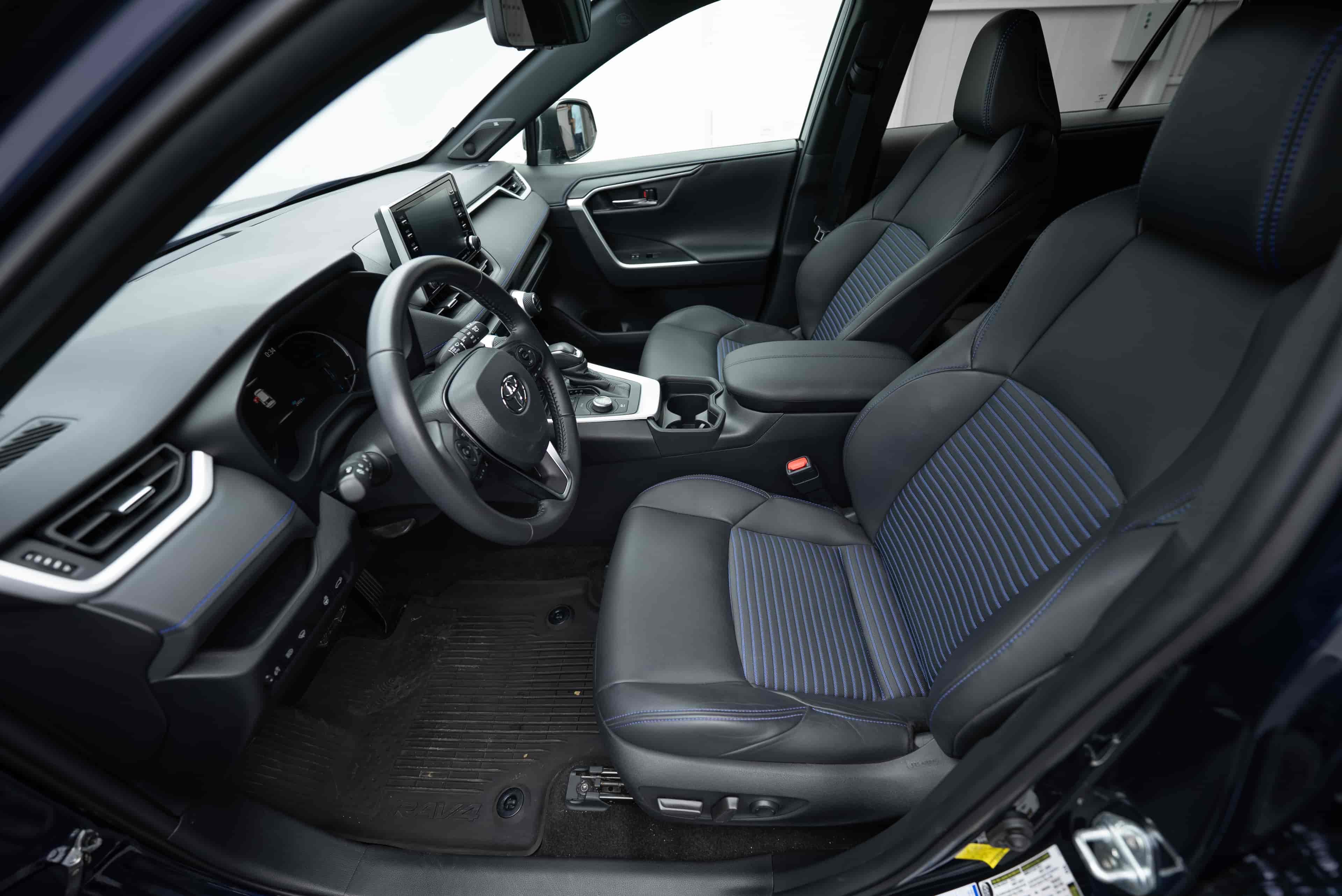 TOYOTA RAV4 - 10