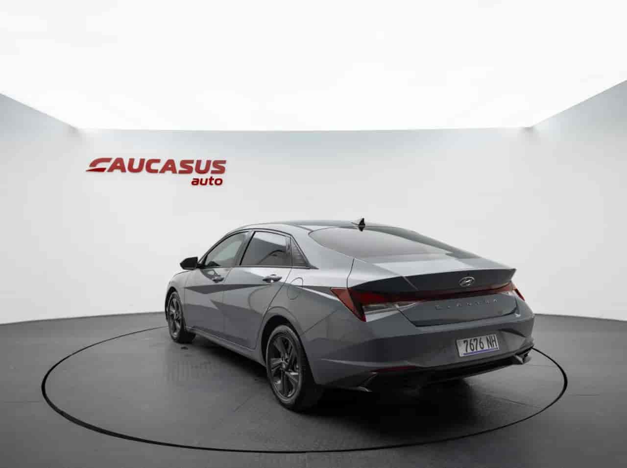 HYUNDAI Elantra - 6