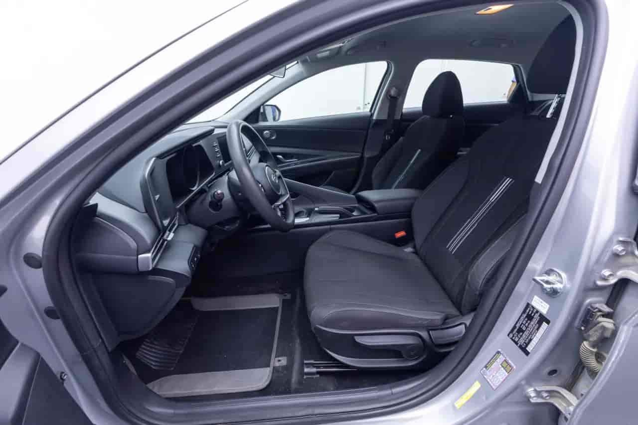 HYUNDAI Elantra - 10
