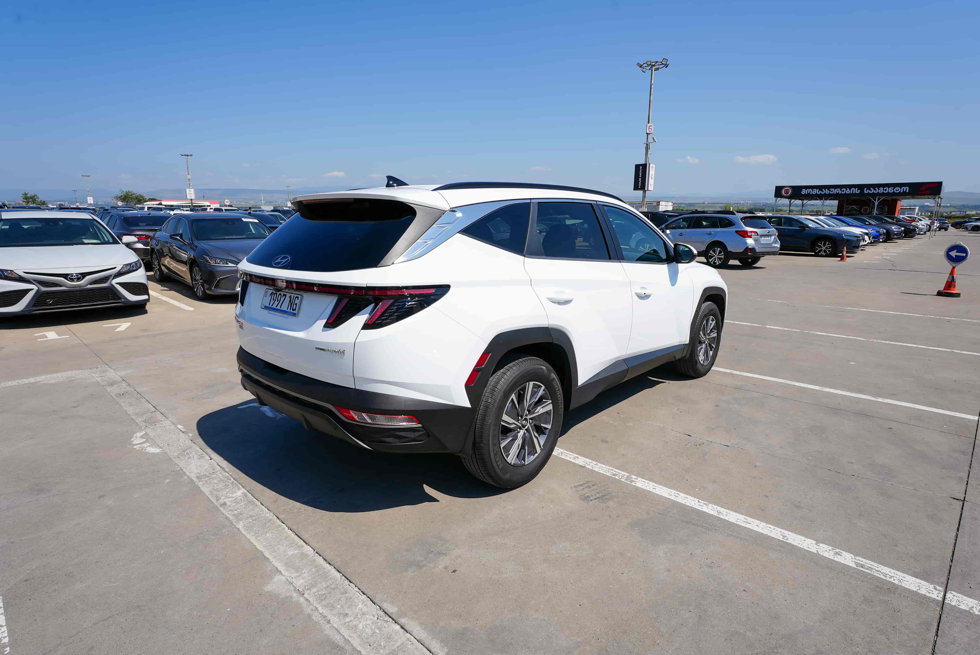 HYUNDAI Tucson - 4