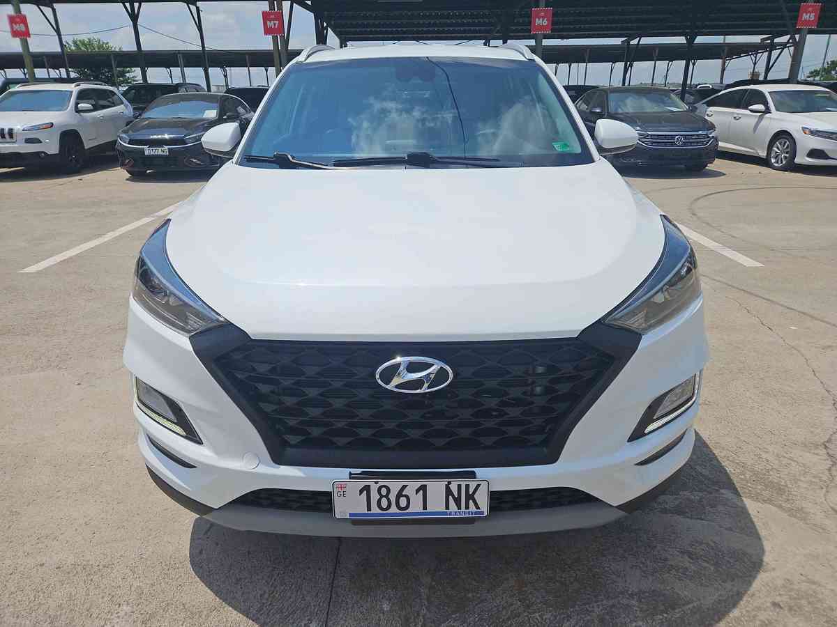 HYUNDAI Tucson - 2