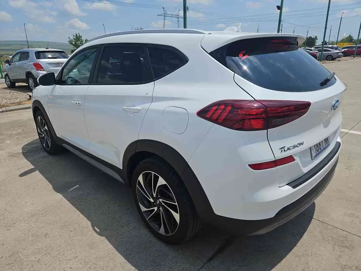 HYUNDAI Tucson - 9