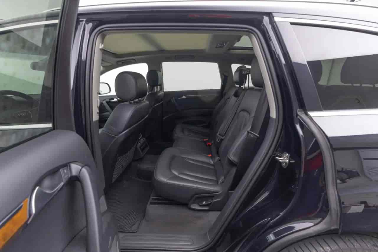 AUDI Q7 - 8