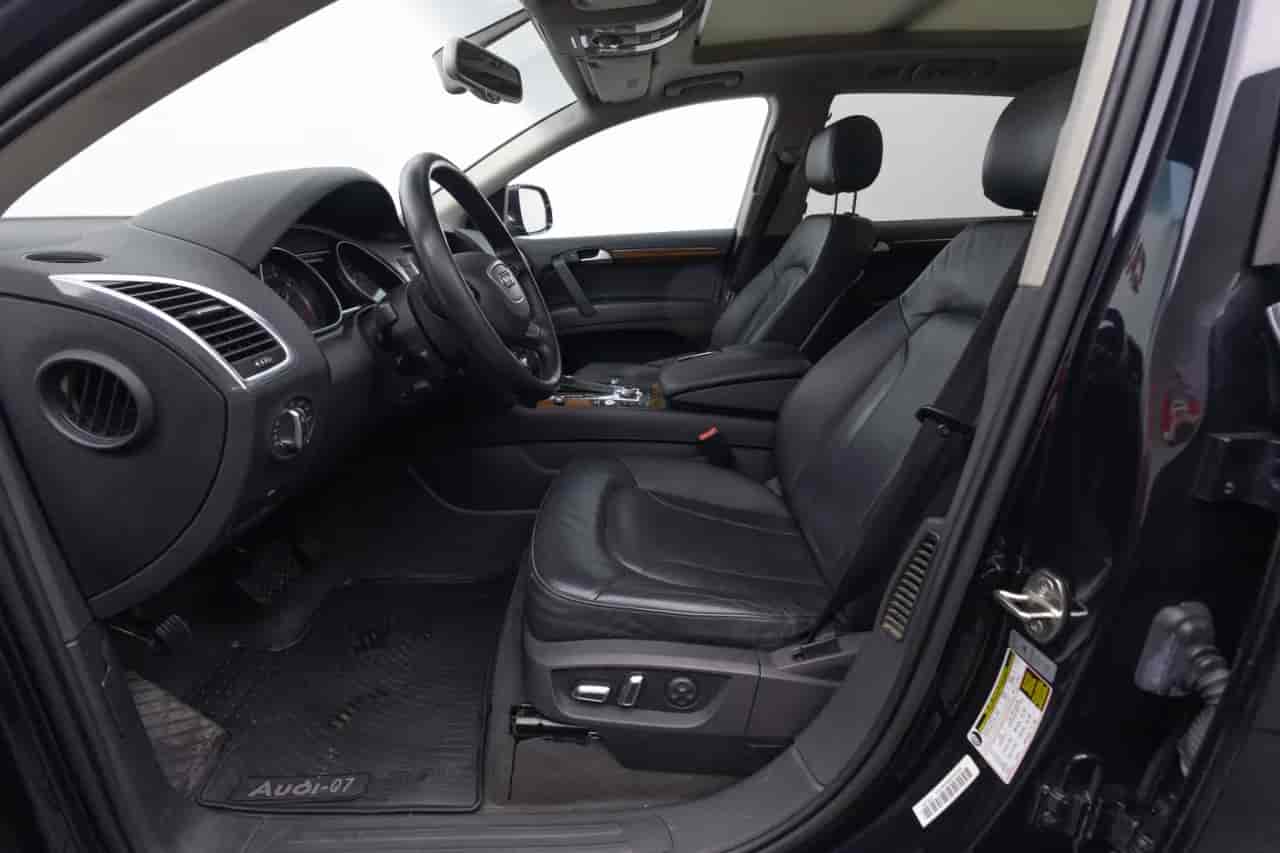 AUDI Q7 - 10
