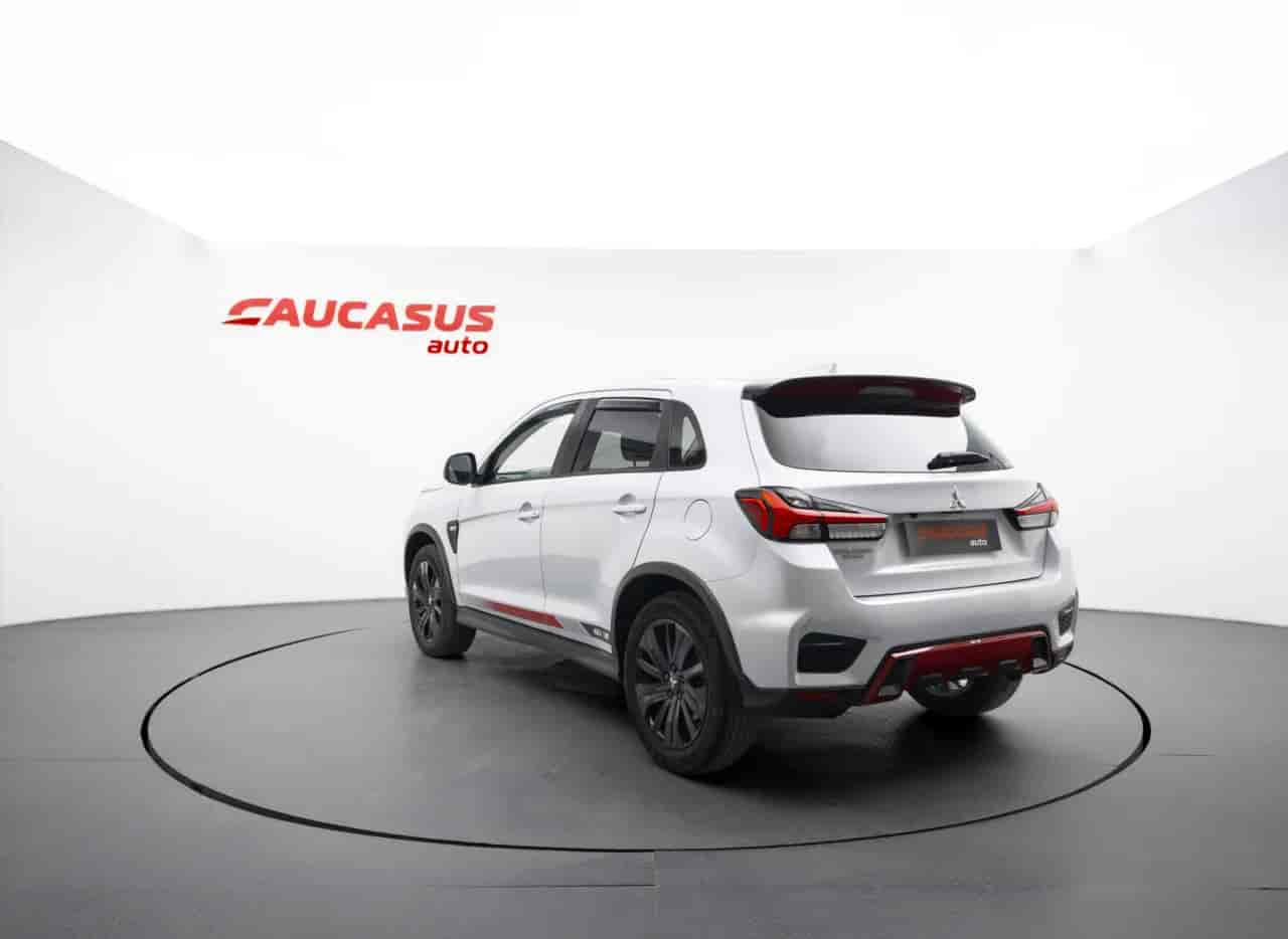 MITSUBISHI Outlander - 6