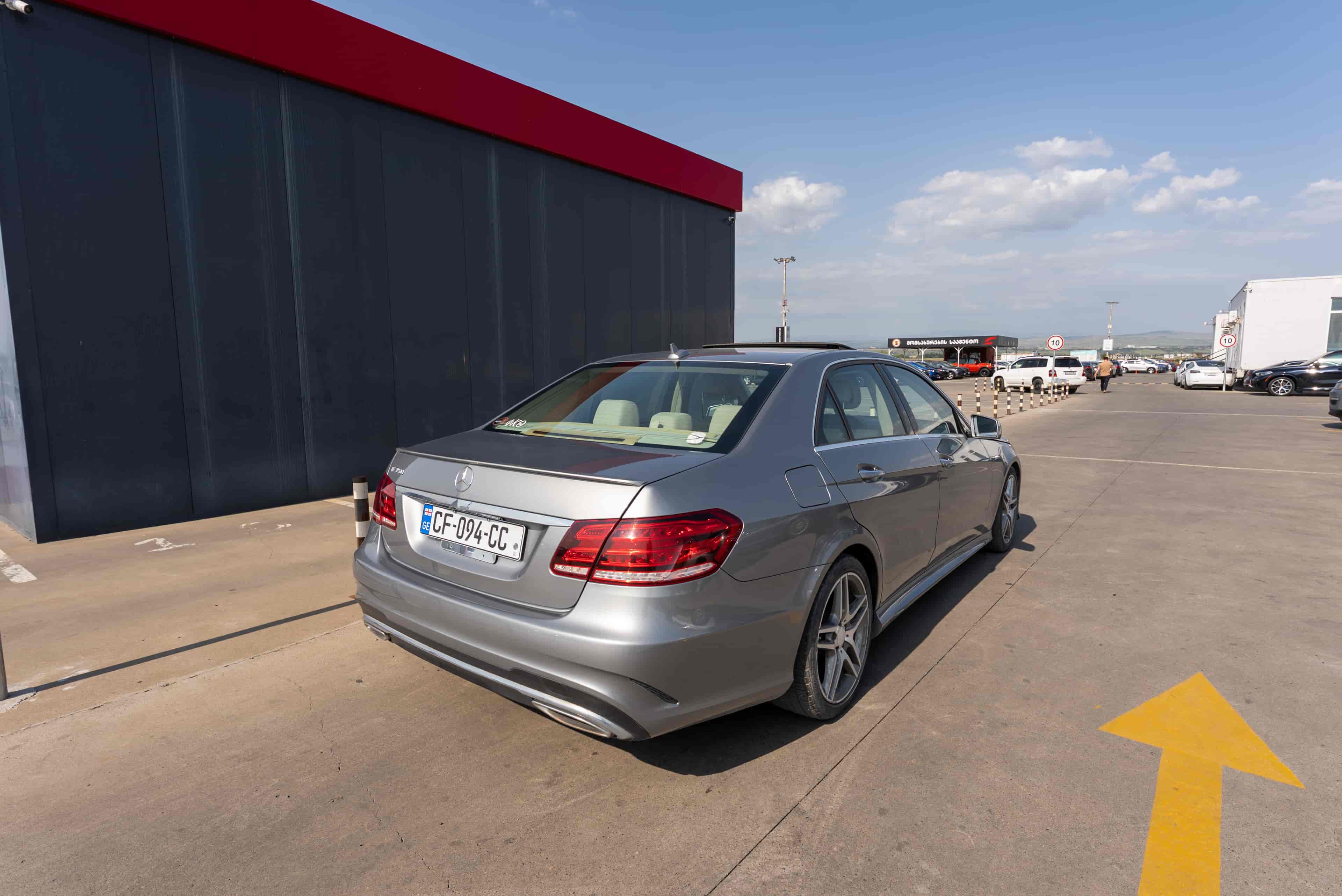 MERCEDES-BENZ E-Class - 4