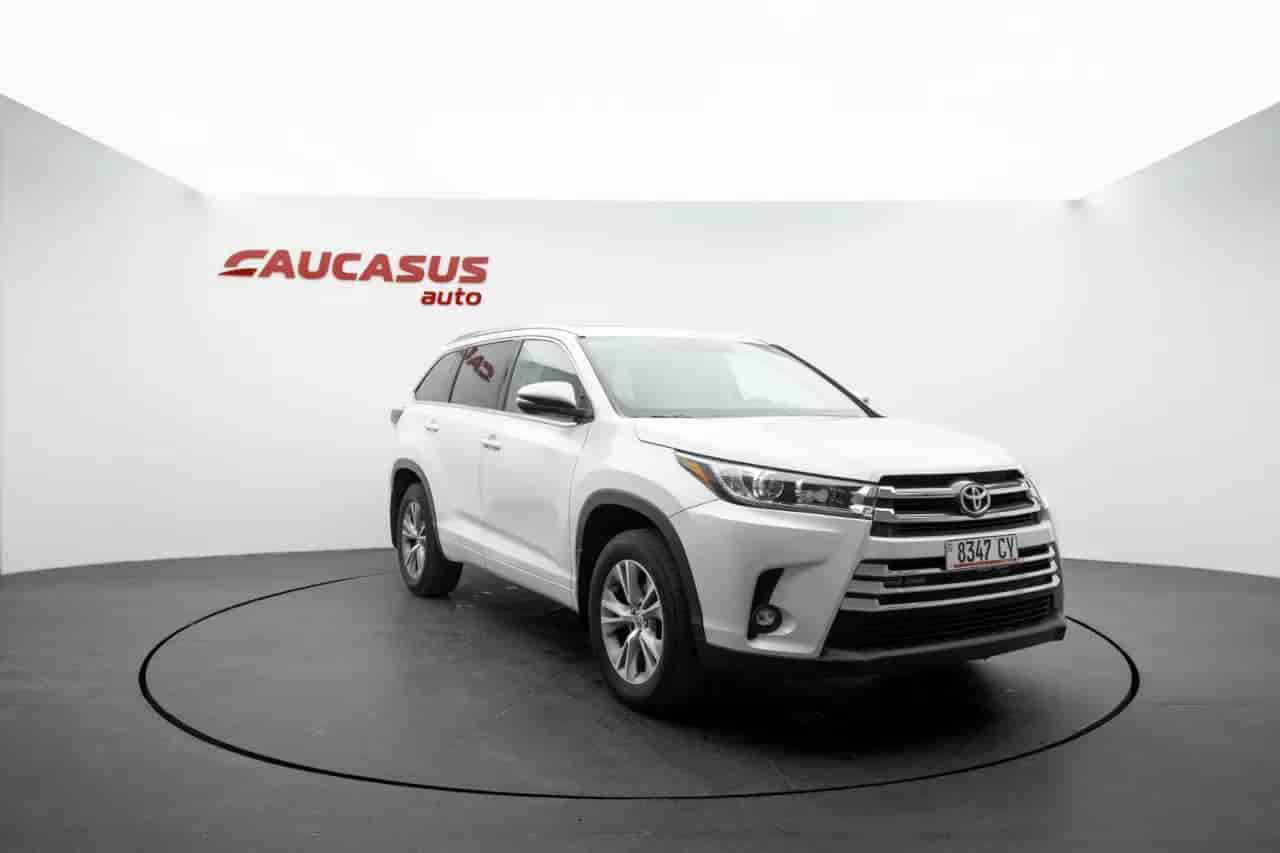 TOYOTA Highlander - 3
