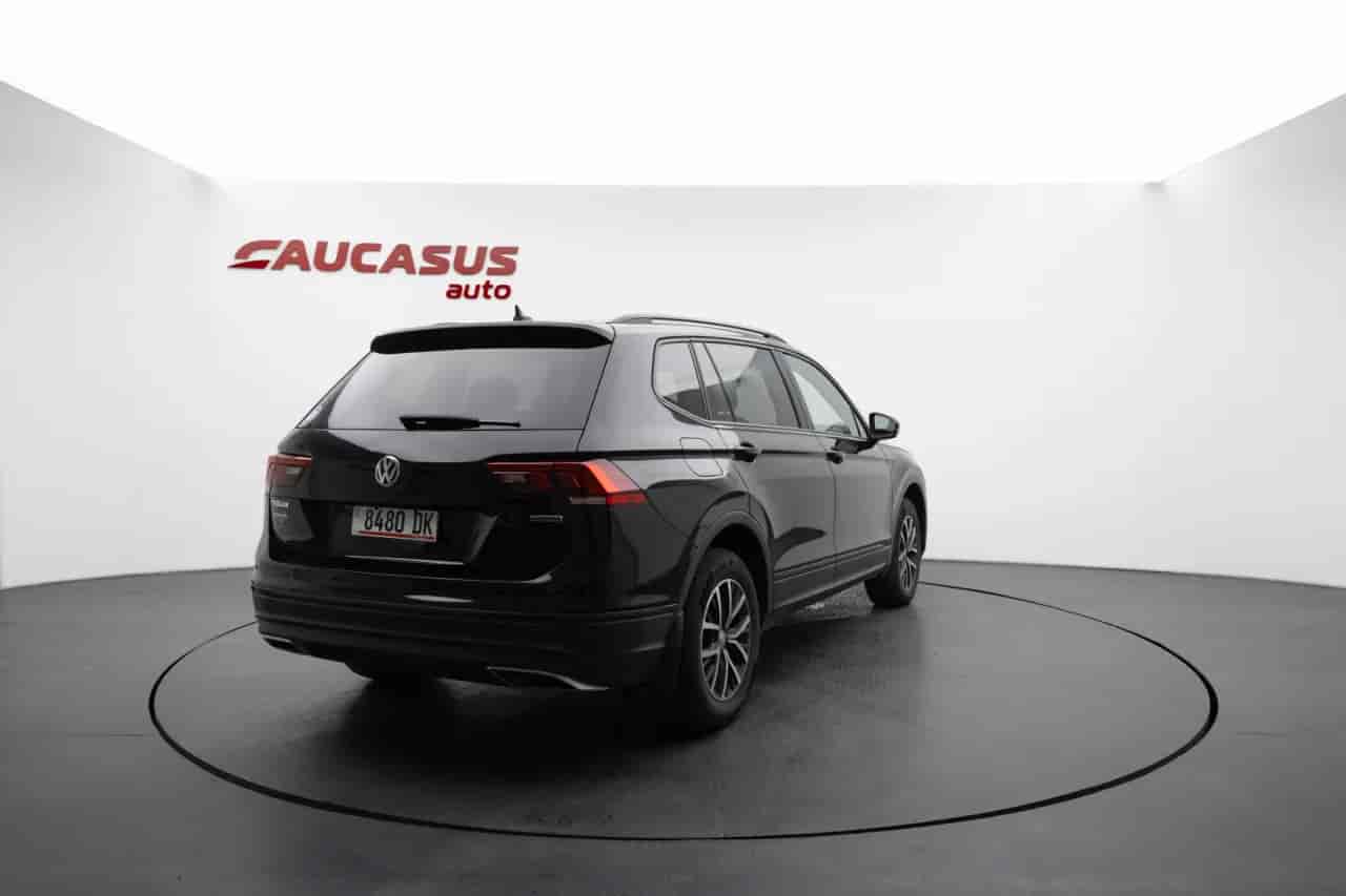 VOLKSWAGEN Tiguan - 4