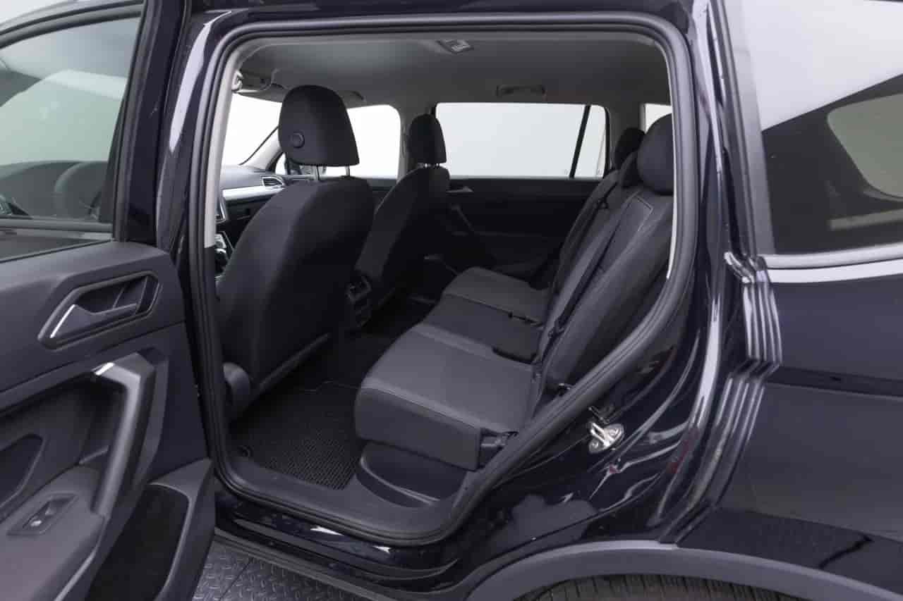 VOLKSWAGEN Tiguan - 8