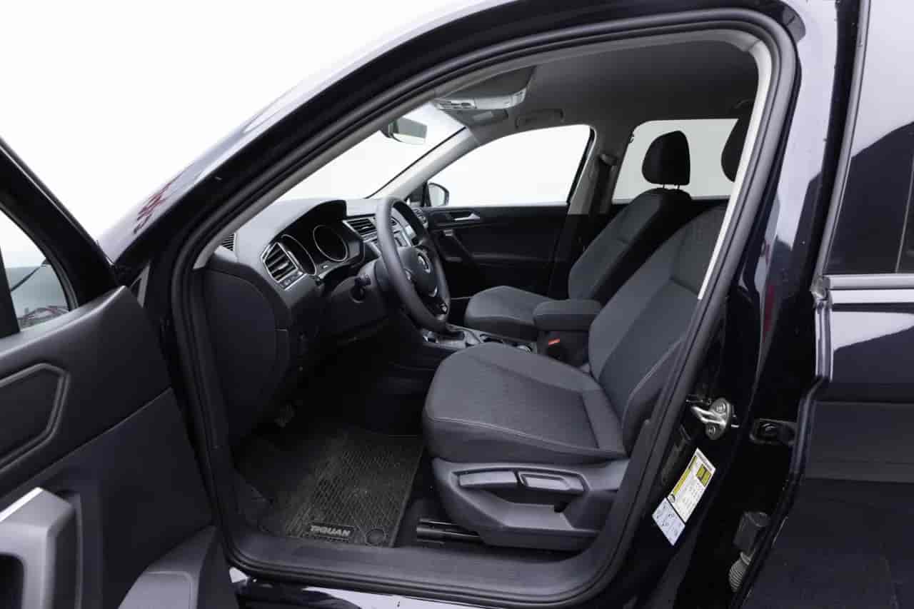 VOLKSWAGEN Tiguan - 10