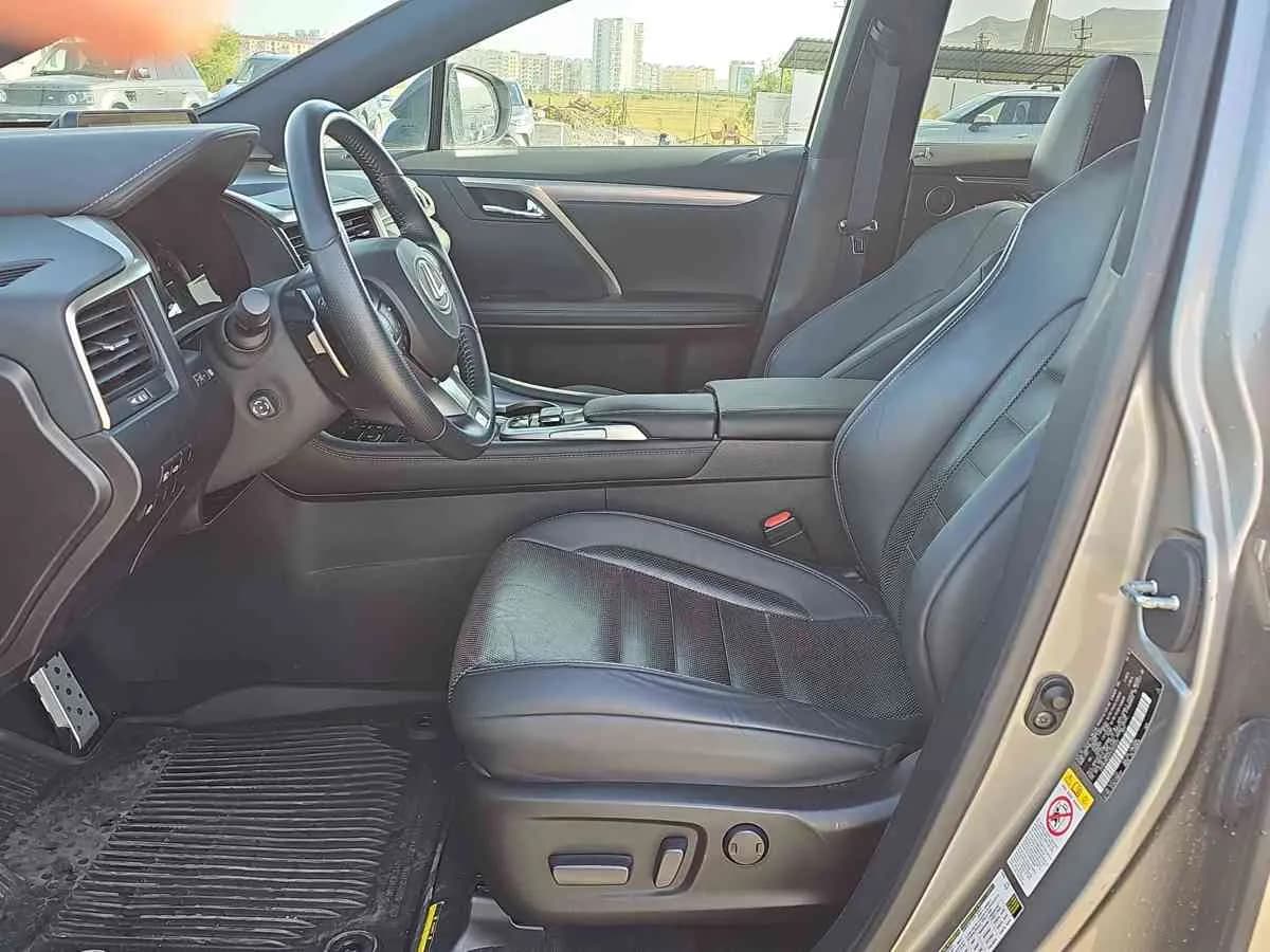 LEXUS RX - 9